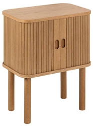 Noční stolek Langley Actona v přírodní dubu, frézované čelo, šířka 45 cm, ideální do ložnice a studentského pokoje