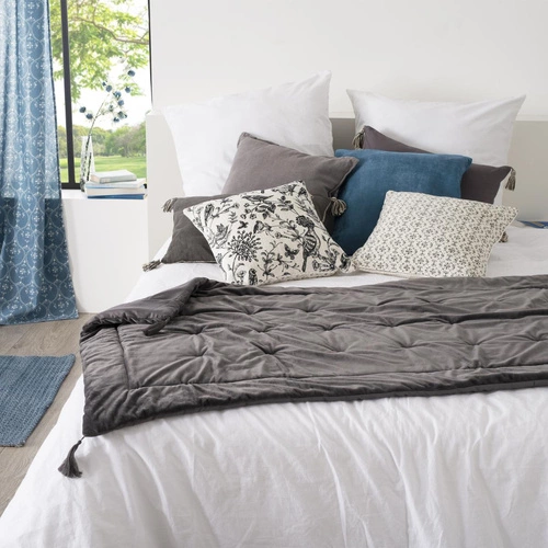 Elegantní sametový přehoz na postel Atmosphera šedý 80x180 cm oboustranný