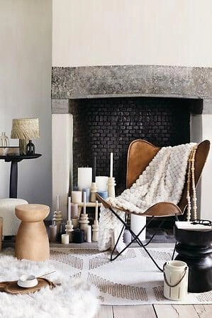 Konzola Isana černá