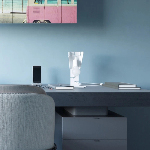 Bílá moderní kovová stolní lampa Arby na psací stůl do ložnice a obýváku Sollux