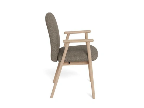 Jídelní čalouněná židle Calvin Actona ve skandinávském stylu s područky