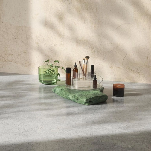 Organizér na kosmetiku Umbra Cascada průhledný moderní s přihrádkami do koupelny 25x25 cm