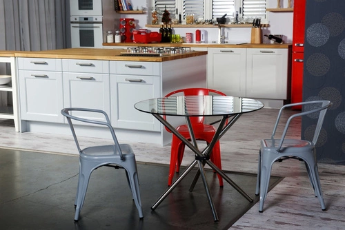 Kovová židle Paris Arms červená inspirovaná Tolixem s područkami do jídelny a kuchyně