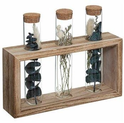 Trojitá váza se sušenými květinami