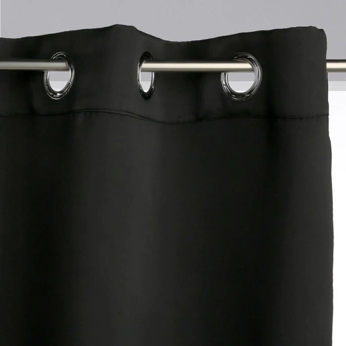 Černý zatemňovací závěs 140x240cm