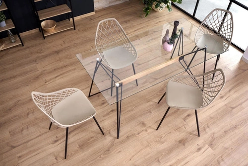 Moderní glamour jídelní stůl Intesi Groll 160x80 se skleněnou deskou a černými nohami, nerozkládací