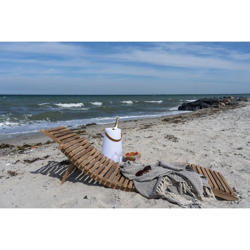 Zahradní dřevěné lehátko Arrieta Intesi z teakového dřeva skládací a polohovatelné na terasu