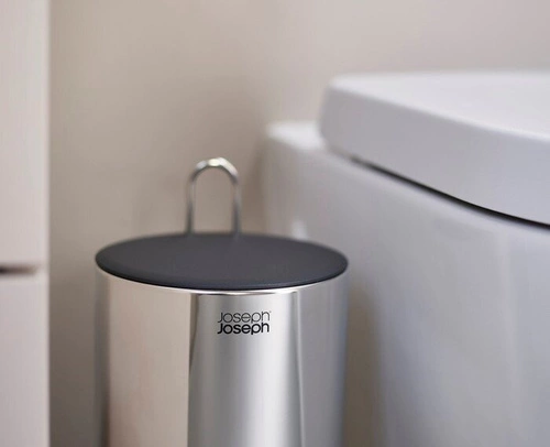Joseph Joseph Easystore Luxe moderní stojan na toaletní papír stříbrný ocelový do koupelny
