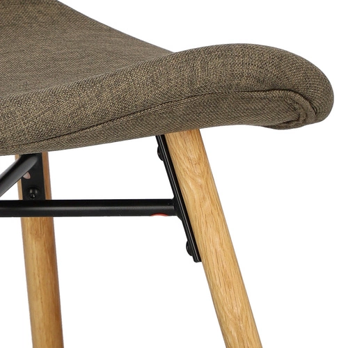 Čalouněná židle Batilda Actona do jídelny a obýváku dubová khaki v boho stylu