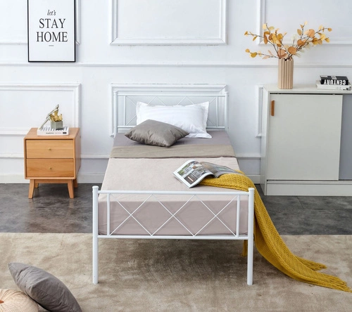 Kovová postel Muriel bílá