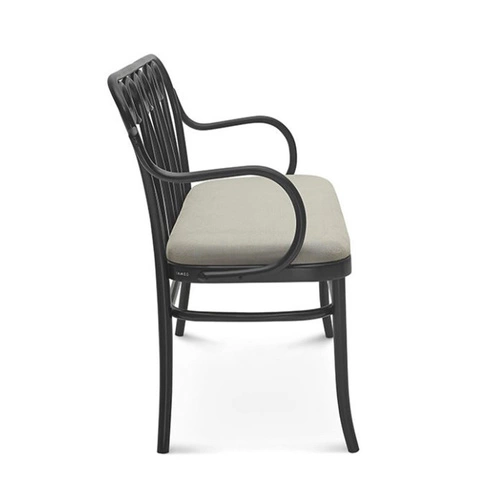 Dřevěná lavice do předsíně Fameg 6653 s opěrkou, moderní, personalizovaná, pro 3 osoby