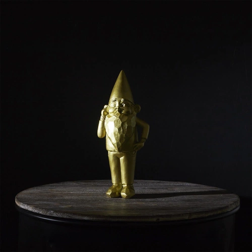 Dekorativní soška Gnom Star zlatá 33 cm moderní do zahrady i obýváku jako dárek