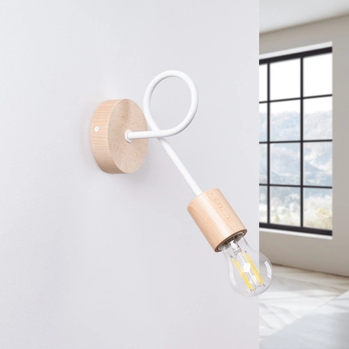Moderní bílá dřevěná nástěnná lampa do obýváku a ložnice EMBER Sollux Lighting