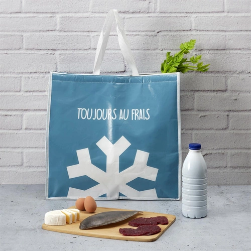 Izolovaná nákupní taška modrá