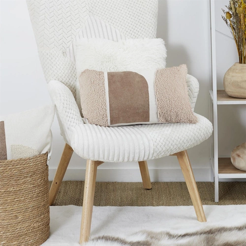 Dekorační polštář boucle Intesi 30x50 cm béžový do obýváku a ložnice japandi