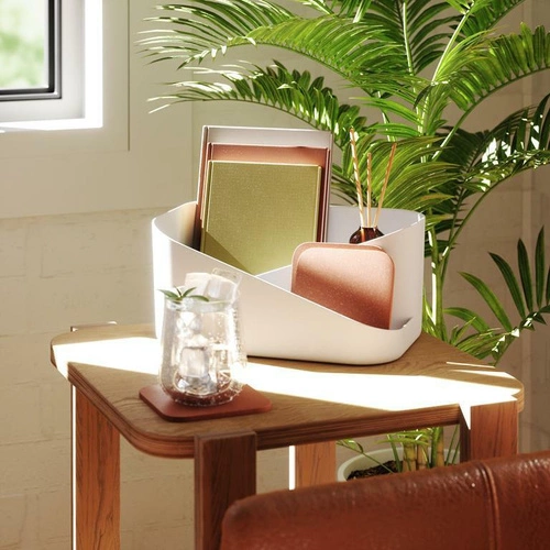 Organizér na kosmetiku Umbra Glam bílý moderní s přihrádkami do zásuvky nebo na toaletní stolek