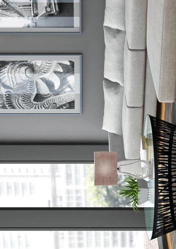 Noční lampička Femo moderní béžová s textilním stínidlem do ložnice a obýváku 39,5 cm