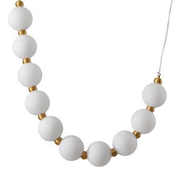 Závěsné LED svítidlo koule CORALLI S bílé moderní nad kuchyňský ostrůvek do obýváku Step into Design