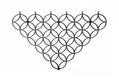 Holo M Black moderní černý kovový nástěnný věšák do předsíně POLYHEDRA