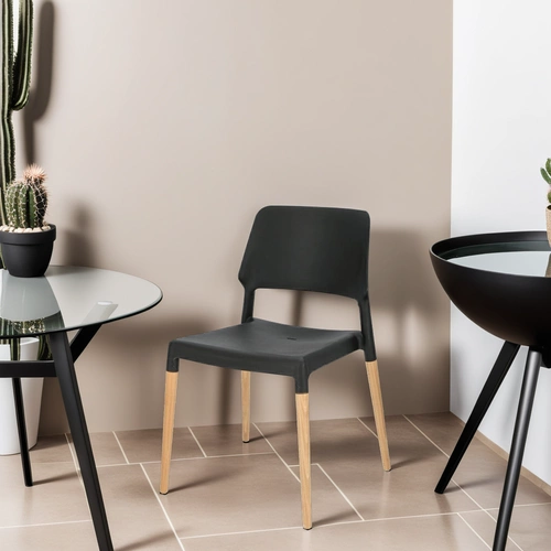 židle Cole černá