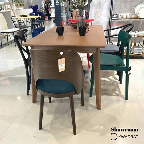 Jídelní židle Fameg Avola čalouněná dubová skandinávská na míru mušle