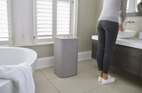 Joseph Joseph Tota moderní dvoukomorový koš na prádlo 60 l do koupelny šedý