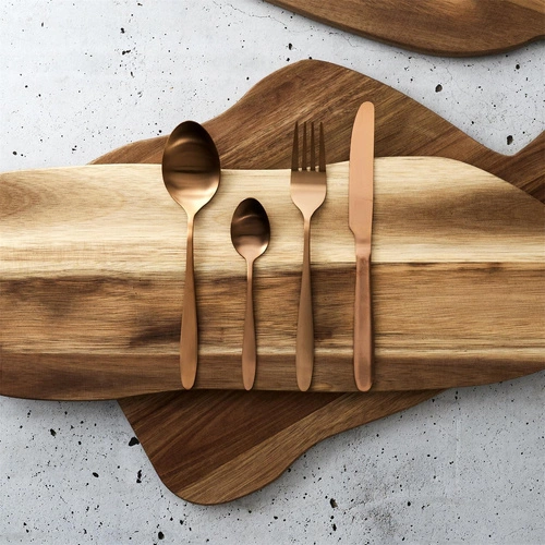 Zlatá sada jídelního příboru Charbon Intesi 16 ks nerez vhodné do myčky