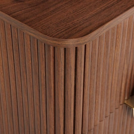 Noční stolek Atmosphera Wany 45 cm ořechový, 2 zásuvky, japandi/boho styl, elegantní frézované čelo