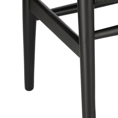 Dřevěná jídelní židle s područkami Wicker Color D2.DESIGN černá inspirovaná Wishbone