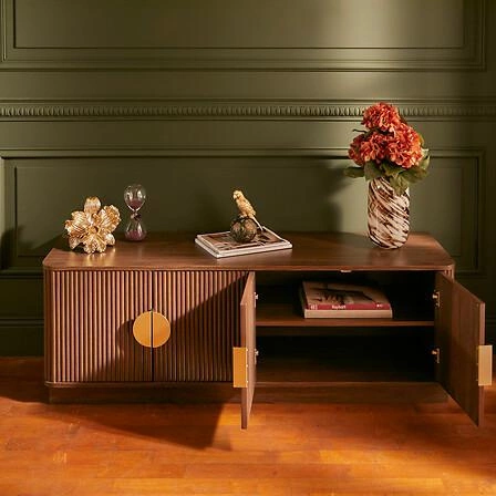 Dřevěný TV stolek Wany 140 cm japandi ořech, frézovaný, stojící do obýváku Atmosphera