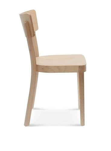 Jídelní židle z masivního dubu Fameg Solid skandinávský styl na míru