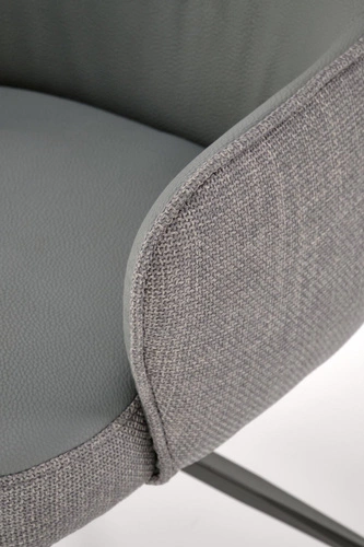 Otočná čalouněná židle Connery Intesi šedá s područkami do jídelny a obýváku