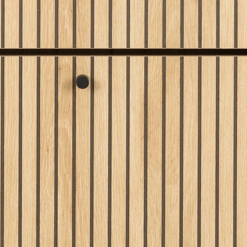 Vysoká botníková skříň Albany Actona se 3 drážkovanými čely, přírodní dub, skandinávský styl do předsíně