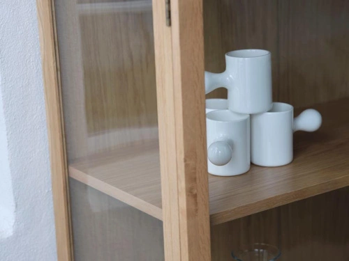 Vitrína Elba dřevěná skleněná do obýváku na knihy 190 cm přírodní dub