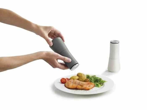 Ruční mlýnek na sůl a pepř Joseph Joseph moderní, keramický, s nastavitelným mletím, 16,5 cm