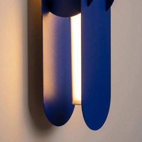 Nástěnné svítidlo CHAIN 91 LED ultramarínové moderní do obývacího pokoje