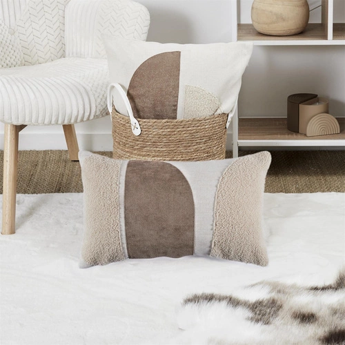 Dekorační polštář boucle Intesi 30x50 cm béžový do obýváku a ložnice japandi