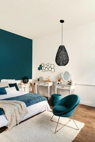 Okrúhlý čalouněný taburet Sinan v mořské barvě do obýváku a předsíně moderní Atmosphera 40 cm