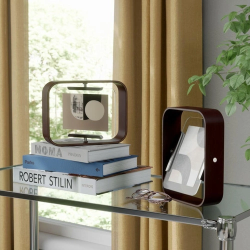 Dřevěný oboustranný fotorámeček 10x15 Bellwood ořech stojací Umbra