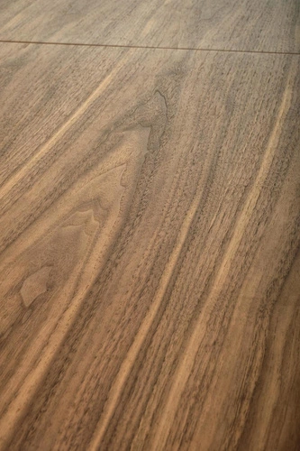 Rozkládací jídelní stůl Every ořechový moderní loftový s černými nohami 180 cm Intesi