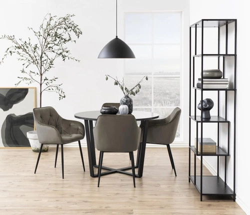 Čalouněná židle Brooke VIC sametová béžová s područkami do jídelny a obýváku Actona