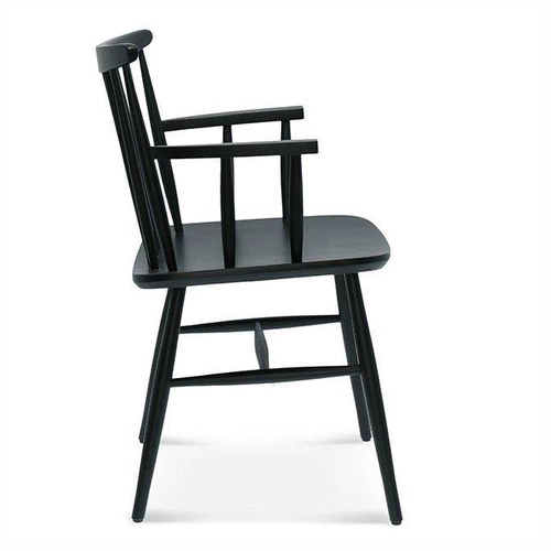 Čalouněná jídelní židle s područkami Wand Fameg dřevěná na míru do jídelny a obýváku