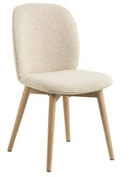 Čalouněná jídelní židle Cindy béžová bouclé skandinávský styl s dřevěnými nohami