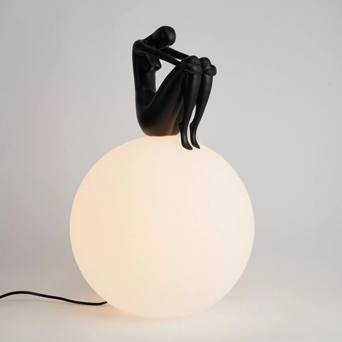 Moderní stolní lampa WOMAN-2 černá 35 cm do ložnice a obýváku Step into Design
