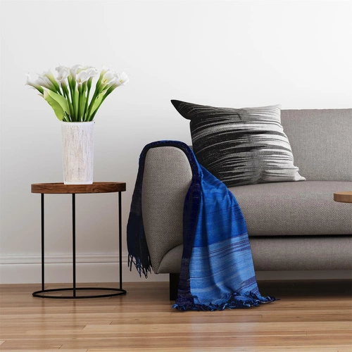 Váta Tauri bílo-zlatá