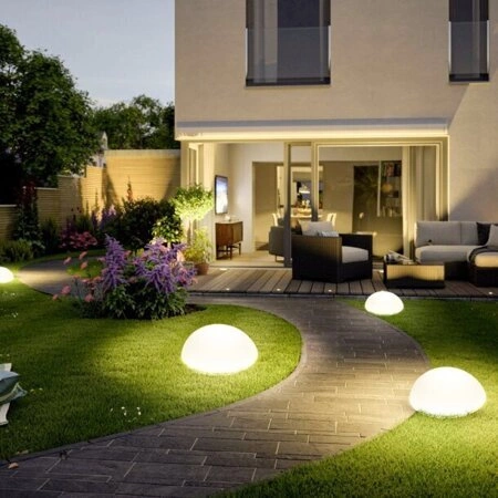 Zahradní lampa polokoule ATMOSPHERE M LED RGBW 16 barev 35 cm