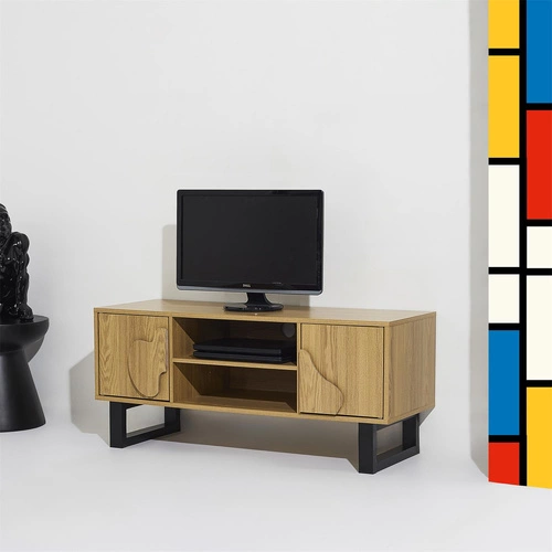 Televizní stolek Calypso 110 cm boho s policemi a zdobenými dvířky do obýváku Intesi