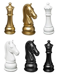 Dekorace Šachy Dáma zlatá 25,5cm