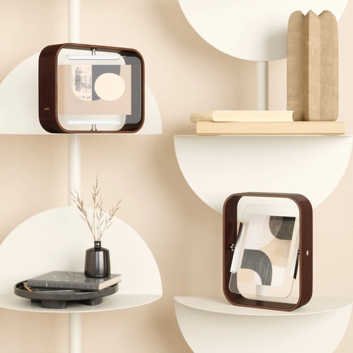 Dřevěný oboustranný fotorámeček 10x15 Bellwood ořech stojací Umbra