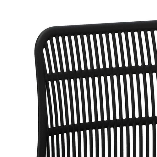 Jídelní židle Klaus Simplet černá plastová s kovovými nohami, vzdušný design